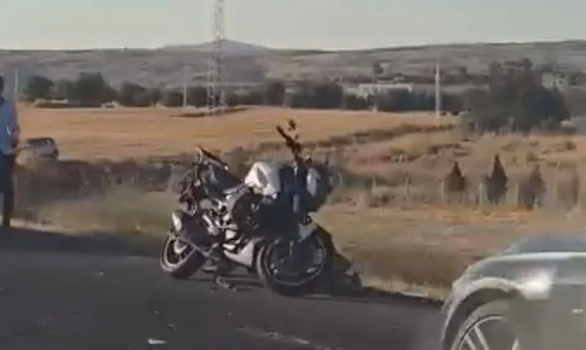 Diyarbakır'da motosiklet ve kamyonet çarpıştı: 1 kişi yaşamını yitirdi, 1 yaralı