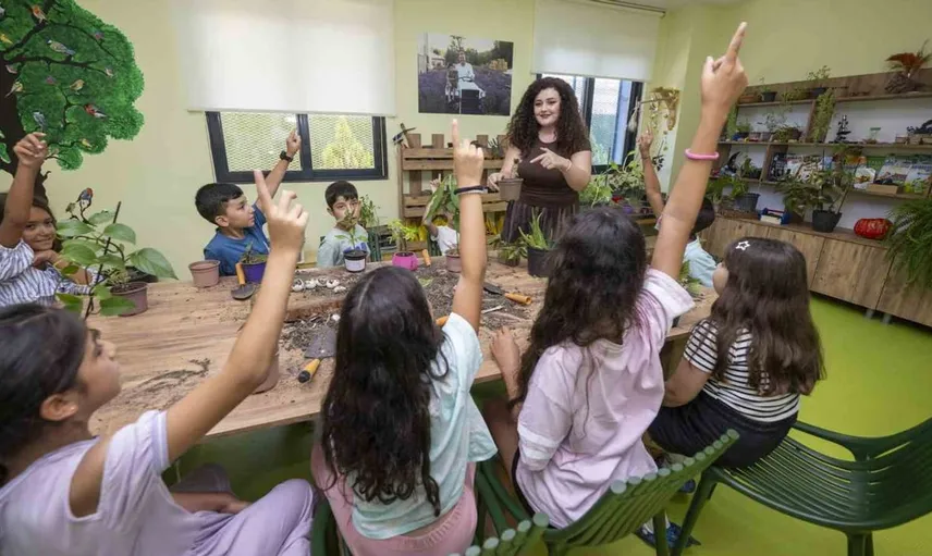 Mersin'de yaz tatilinde çocukların gelişimine katkı sağlayan atölyeler düzenleniyor