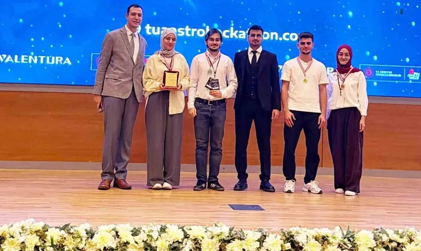 Samsun üniversitesi öğrencileri ulusal başarıya imza attı