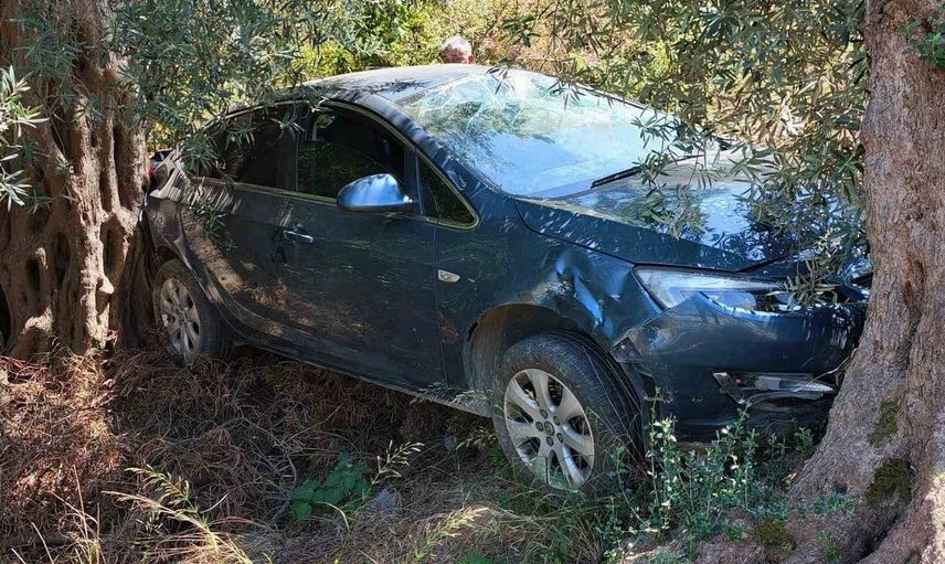 Bandırma Edincik'te tek taraflı trafik kazası: 2 kişi hafif yaralandı