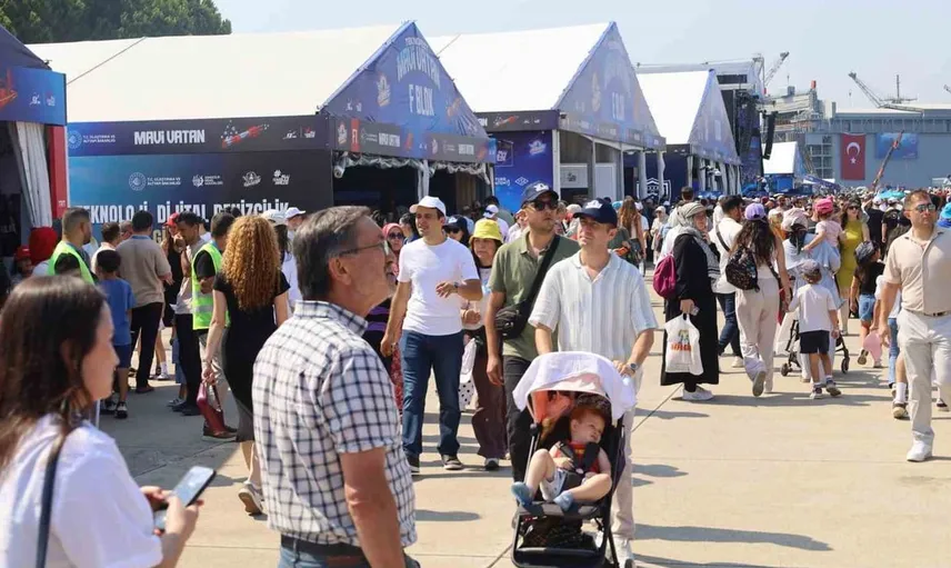 TEKNOFEST Mavi Vatan’da yer kalmadı, ziyaretçi akını sürüyor