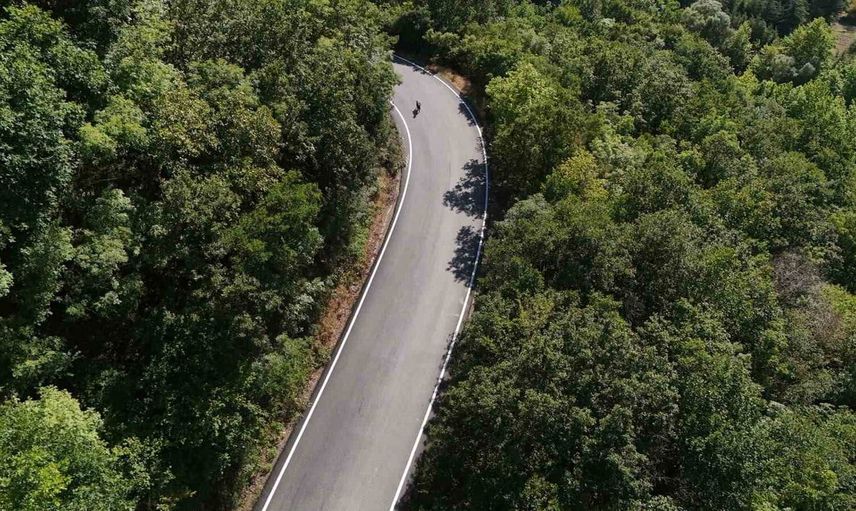 Yalova’da köy yollarında çizgi ve boyama çalışmaları sürüyor