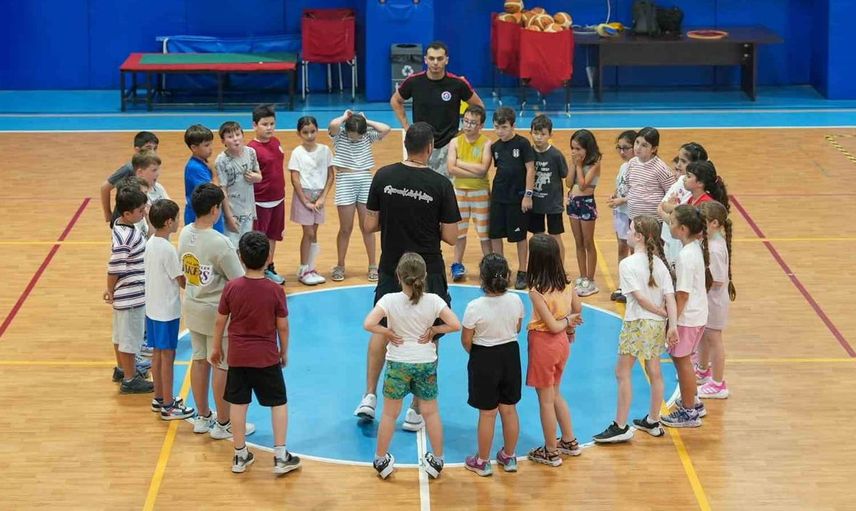 Maltepe Belediyesi yaz spor kurslarıyla sporda fırsat eşitliğini destekliyor