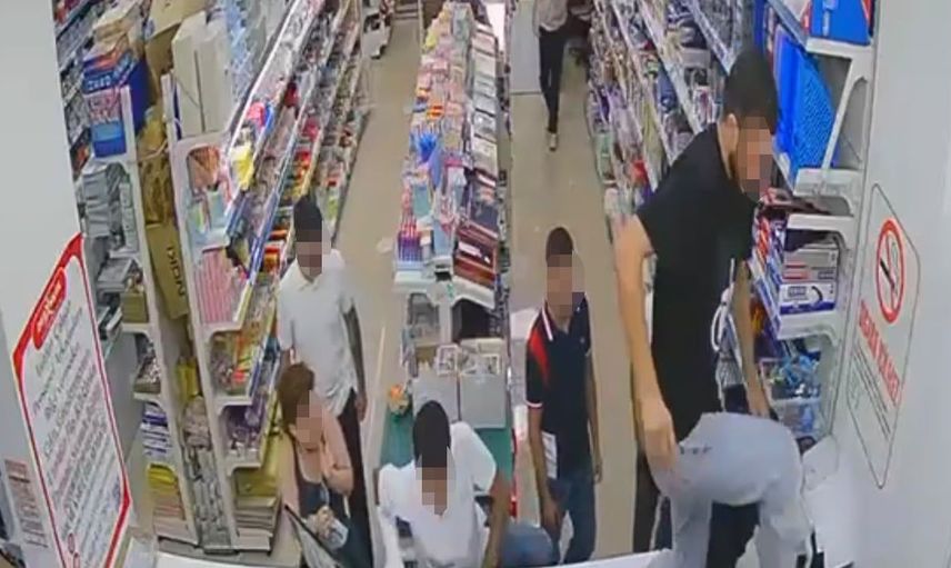 Samsun'da kırtasiyeye düzenlenen saldırı güvenlik kameralarında görüntülendi
