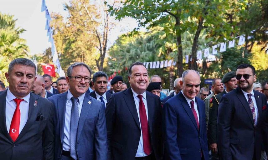 Atatürk’ün Manisa ziyareti 101 yıl sonra coşkuyla anıldı