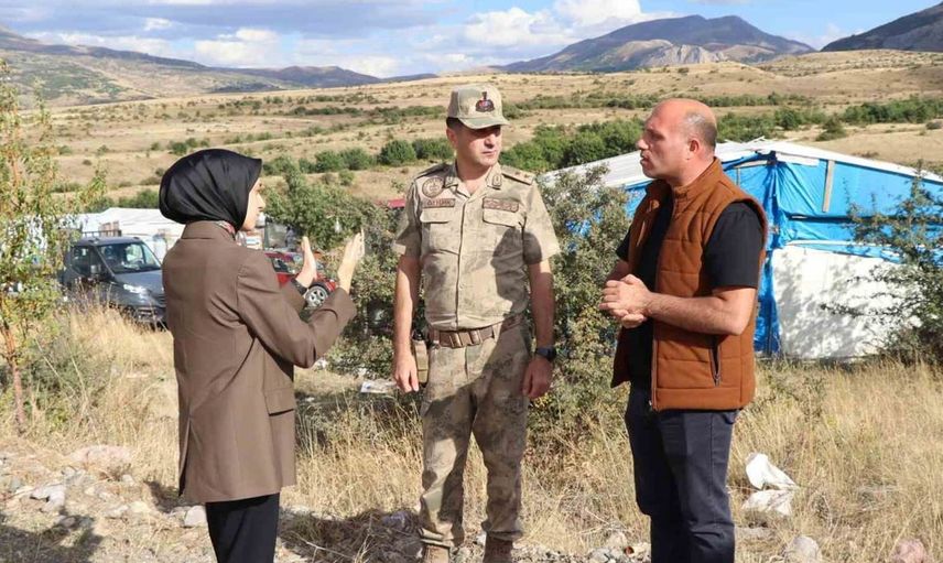 Kemerçam köyü yolunda asfalt çalışmaları hızla devam ediyor