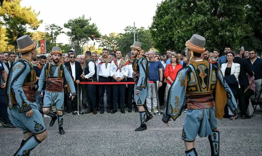 Yağlı güreşlerin 66. yılına kortejle başlangıç yapıldı