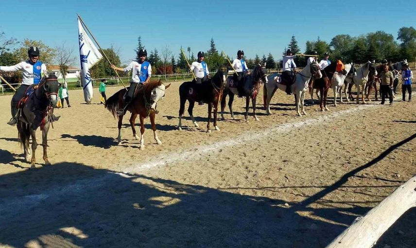 Erzurum’un gururu Aziziye Şengel Atlı Spor Kulübü yarı finale yükseldi