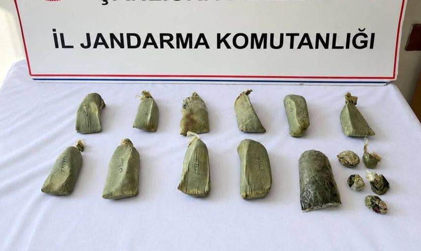 Şanlıurfa'da uyuşturucu operasyonu: 5,5 kilogram esrar ele geçirildi