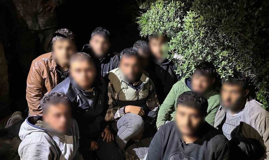 Hatay'da jandarma ve mit ortak operasyonunda 11 göçmen yakalandı