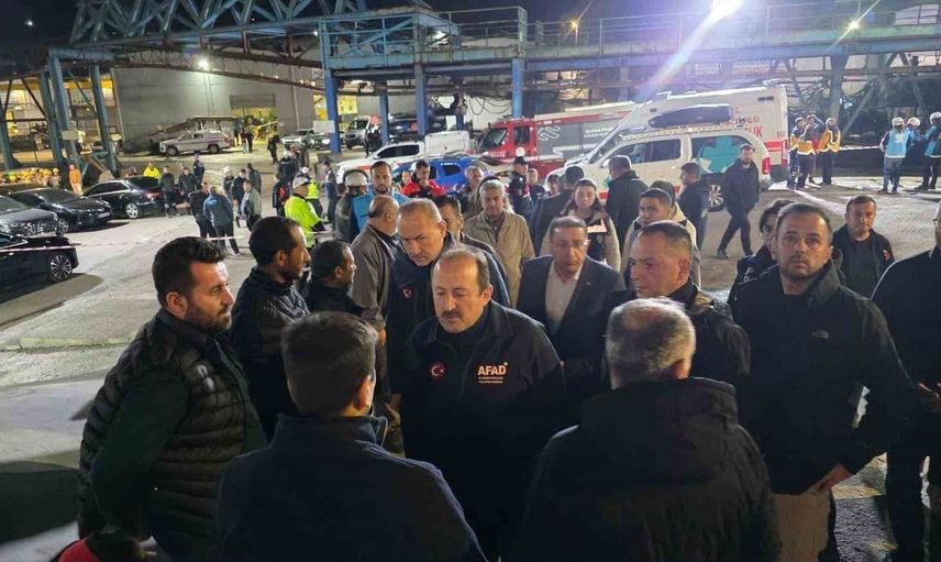 Soma’daki maden faciasında AFAD Başkanı Pehlivan'dan bilgi alındı