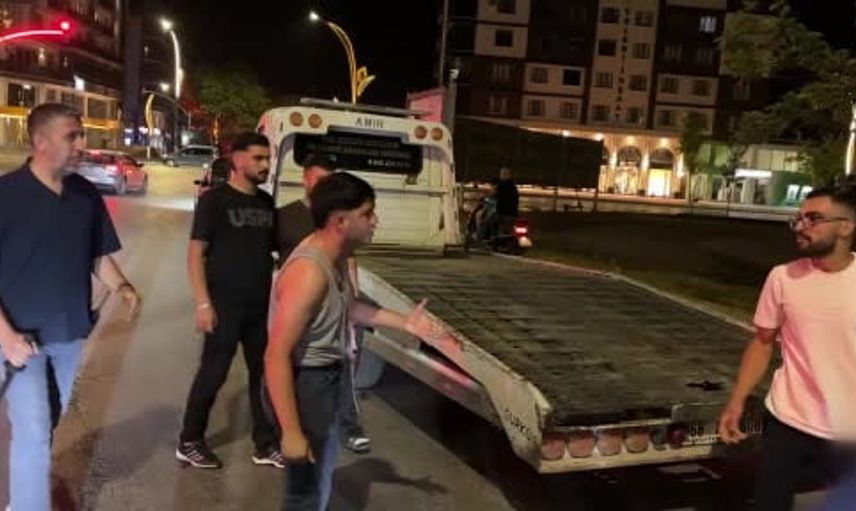 Alkollü sürücü kazadan sonra polise direnerek kaçtı, otopark girişinde yakalandı