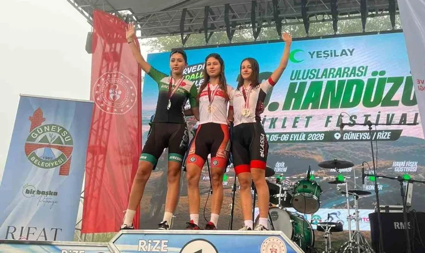 Akhisarlı bisikletçi nazife tuncel, rize'de altın madalya kazandı