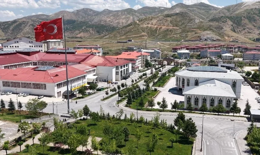 Bitlis Eren Üniversitesi tıp fakültesi, burs ve İstanbul eğitimi ile dikkat çekti