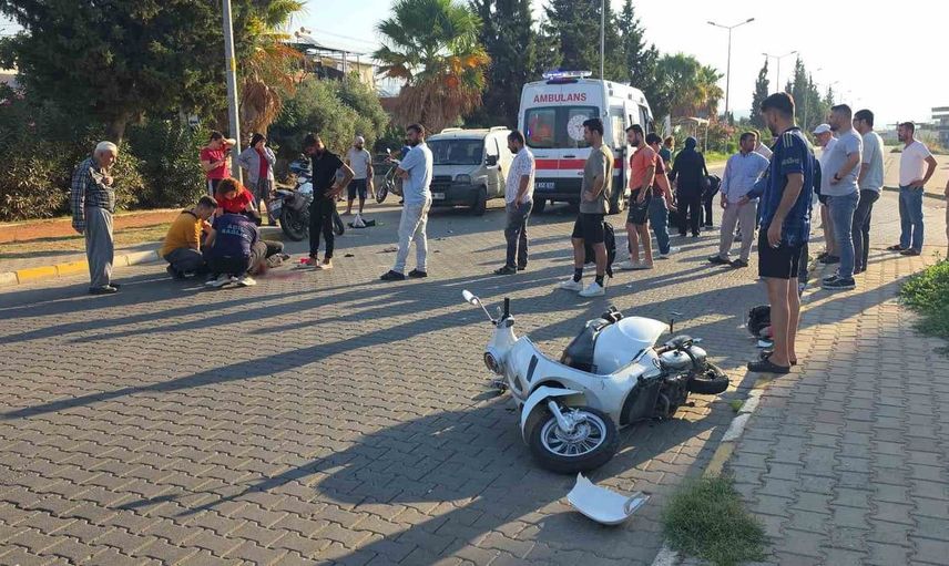 Nazilli'de motosiklet kazasında iki genç ağır yaralandı