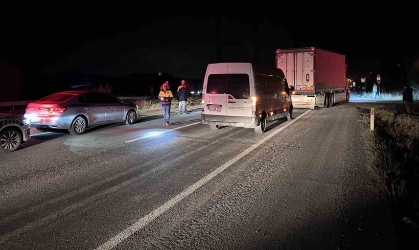 Kayseri'de feci trafik kazası: 3 kişi yaşamını yitirdi, 1 yaralı