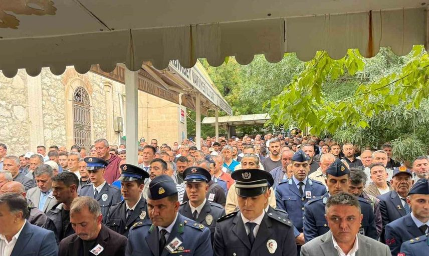 Kütahya'da Kıbrıs gazisi Halil Çil, vefatının ardından son yolculuğuna uğurlandı