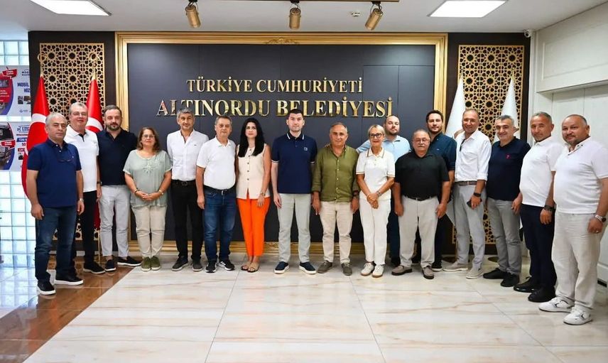 Altınordu belediye başkanı ulaştı tepe, chp’den istifa etti
