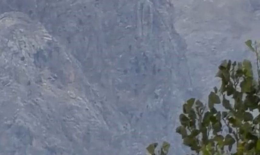 Tunceli'nin yüksek kesimlerinde mevsimin ilk karı etkili oldu