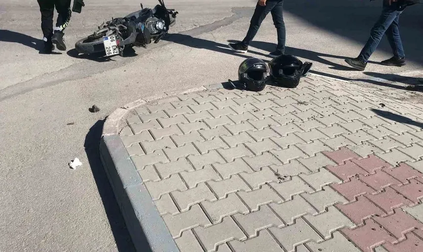 Ereğli'de motosiklet ve SUV kazası: iki yaralı