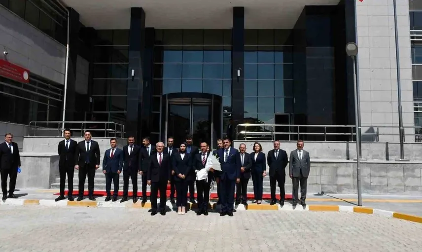 Sait Özdemir Van'da yargı ile buluştu
