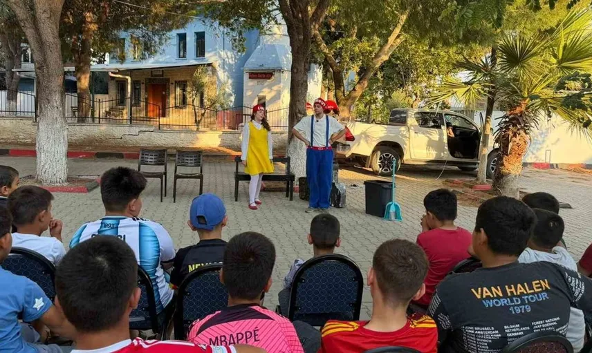 Turgutlu’daki sokak tiyatrosu çocuklara kültür ve sanat dolu bir deneyim sundu