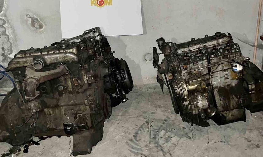 Samsun'da gümrük kaçağı otomobil motorları ele geçirildi