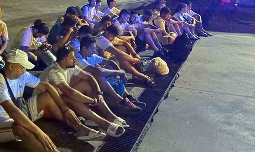 Marmaris'te tekne ile kaçış hazırlığında 25 göçmen yakalandı
