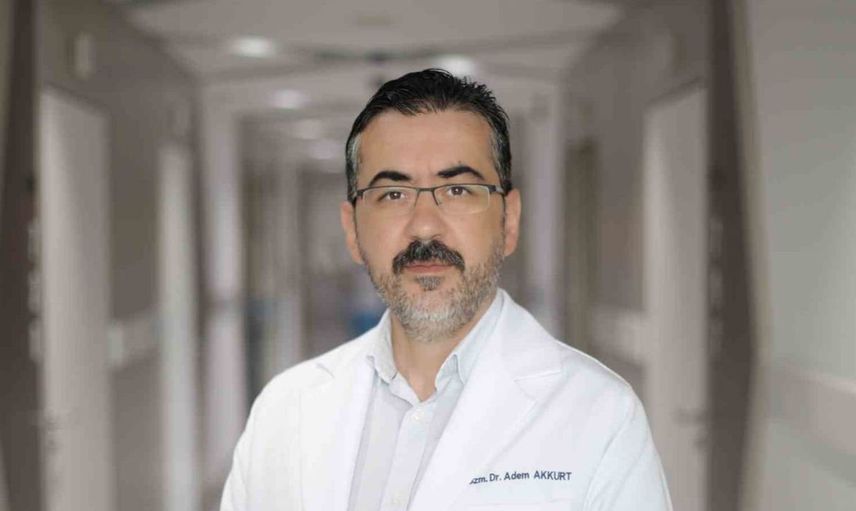 Alzaymır belirtilerinde kelime bulma zorluğu: erken teşhis için dikkat edilmesi gerekenler