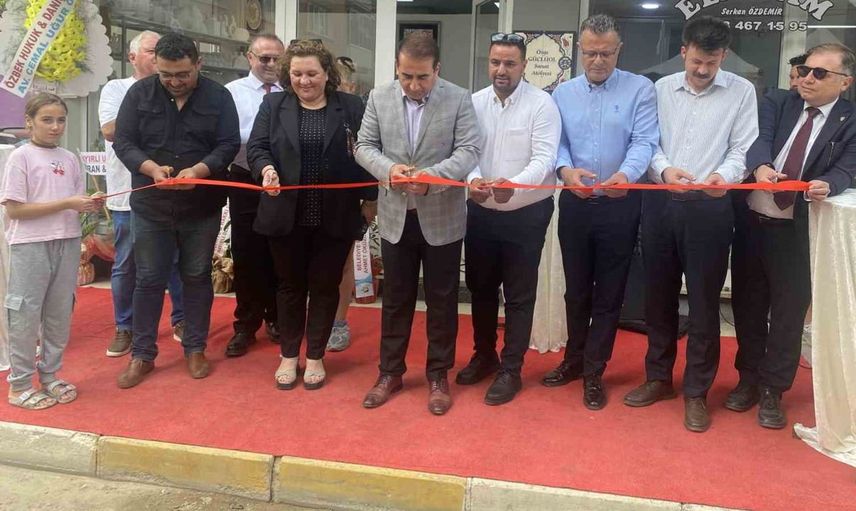 Alaşehir’in yeni çini atölyesi, geleneksel sanatı ve yerel değerleri buluşturuyor