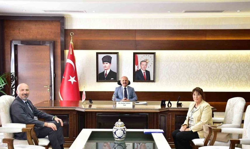 Aydın valisi ile buluşan başkan, geleceğe yönelik projeleri ele aldı