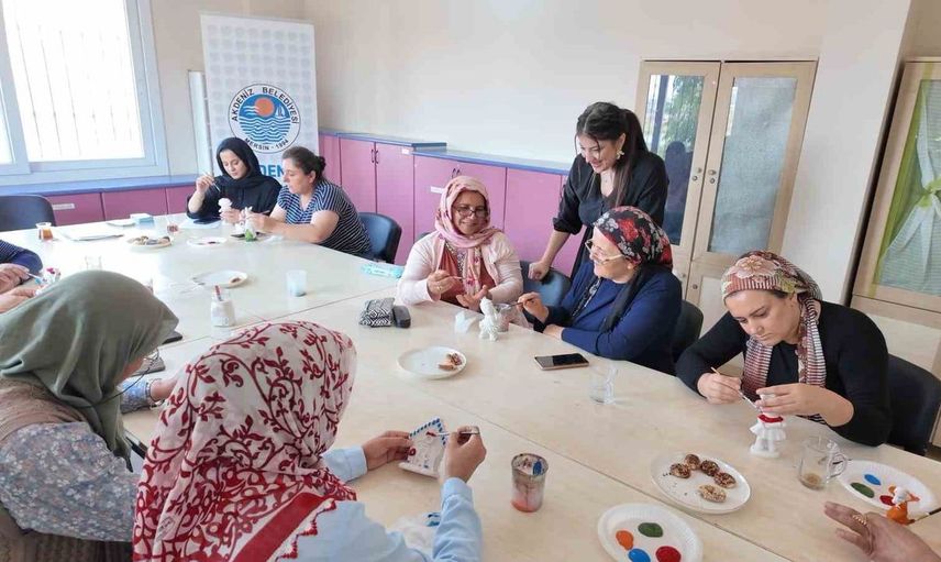 Akdeniz'de kadınlar için özel bir atölye: Sevgi sanatı ile kendini keşfetme