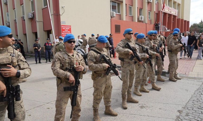 Kocaeli'de ikizler suç örgütüne ikinci dalga operasyon: 11 kişi gözaltında