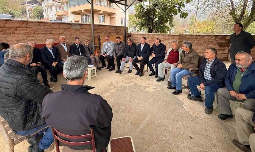 Kaymakam Hacı Arslan Uzan, Küpler köyünde vatandaşların taleplerini dinledi
