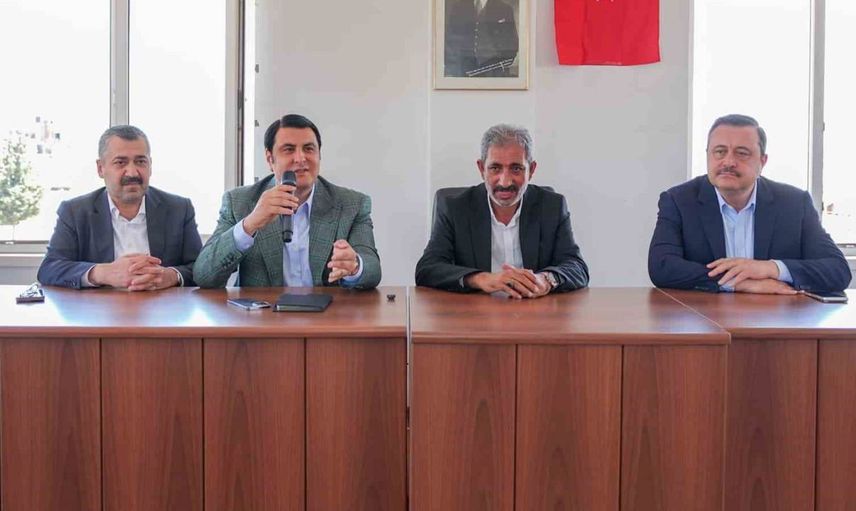 Umut Yılmaz, fıstıkçılar sitesi esnafıyla bir araya geldi