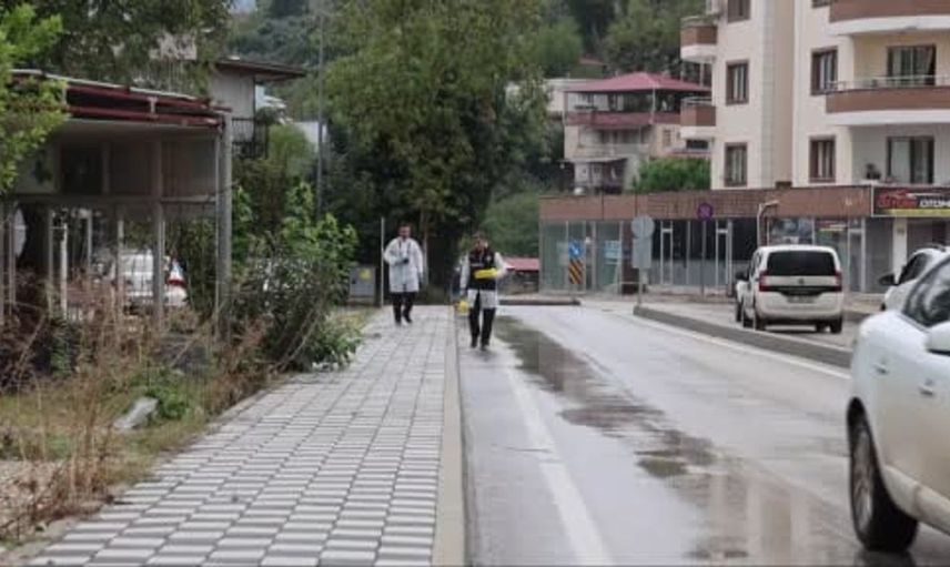 Adana'da tekel bayisine silahlı saldırı gerçekleşti