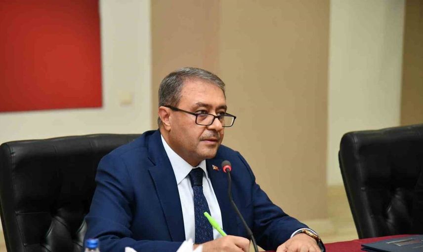 Şanlıurfa'da meydana gelen deprem sonrası eğitime ara verildi