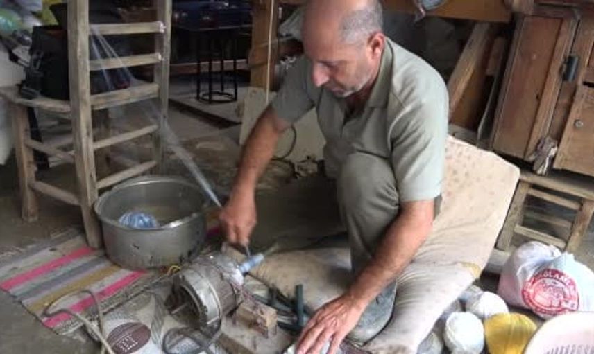 Ekmek parası için dokuma sanatını 20 yıldır sürdürüyor