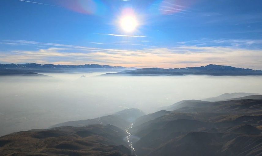 Erzincan'da sis bulutları doğayı büyüleyici bir hale dönüştürdü