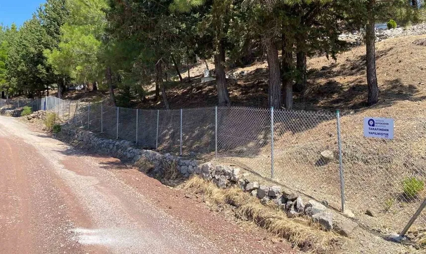 Antalya Büyükşehir'den Akseki mezarlıklarına yenilik
