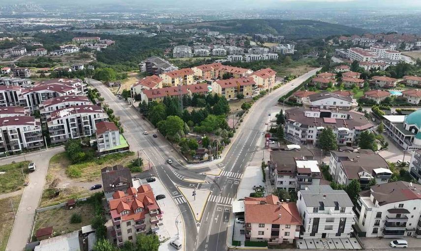 Başiskele'de ulaşım konforu arttı: Yeni düzenlemelerle yollar modernleşti
