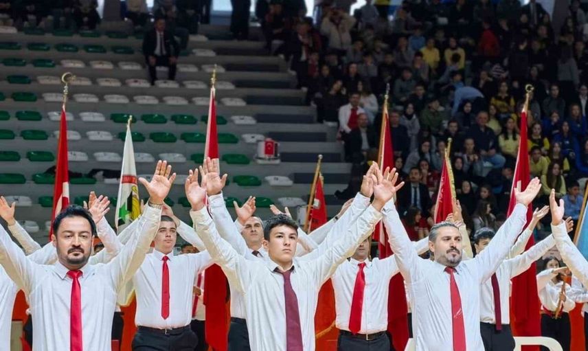 Cumhuriyet coşkusu: 103 öğretmen bir araya geldi