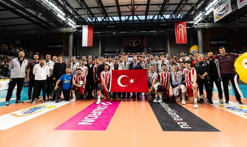 Halkbank, Giganci Siatkowki Turnuvası'nda üçüncülüğü elde etti