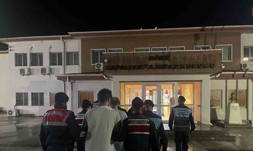 Didim’de düzenlenen operasyonda 14 düzensiz göçmen yakalandı
