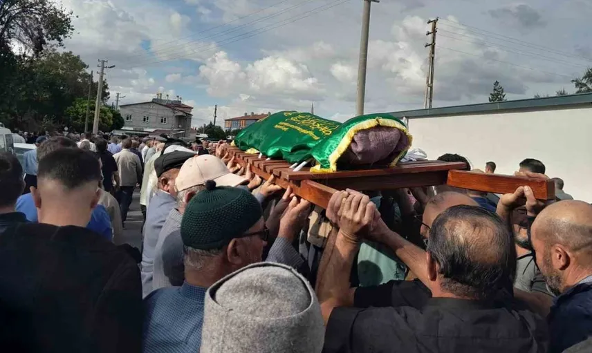 Karapınar'da traktör kazasında ağır yaralanan adam yaşamını yitirdi