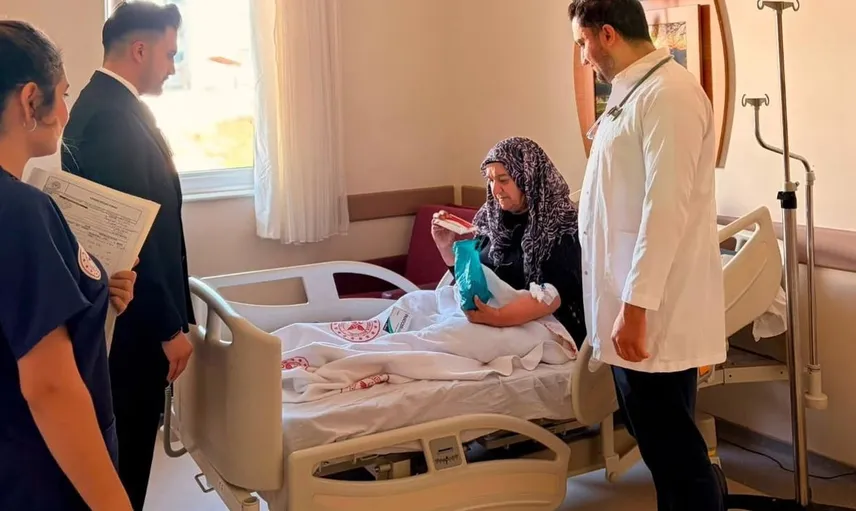 Tercan Devlet Hastanesi'nde hasta ziyaretleri gerçekleştirildi