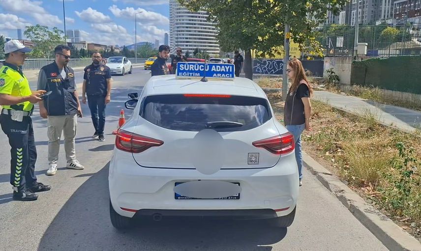 Kadıköy'de okul çevrelerinde güvenlik önlemleri artırıldı