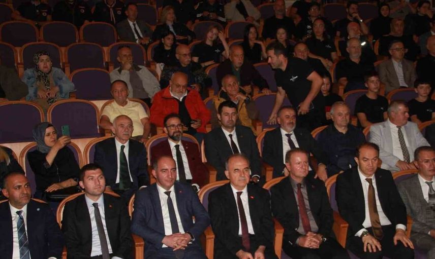 Mustafa Genç'in boks sahnesine dönüş hikayesi belgesel oldu