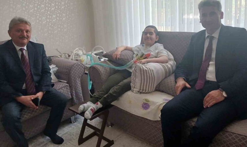Beyşehir'deki evde eğitim gören öğrencilerin ihtiyaçları göz önünde tutuldu