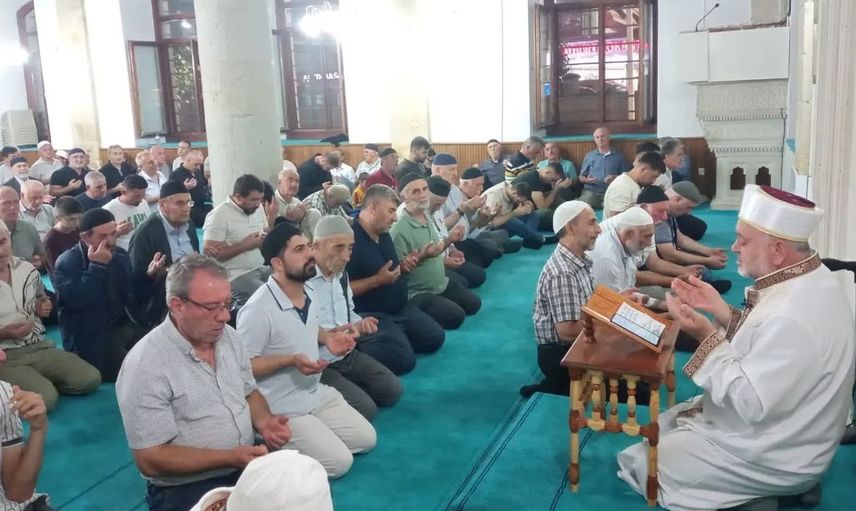 Bayburt’ta Mevlit Kandili coşkuyla kutlandı: Camiler dualarla doldu